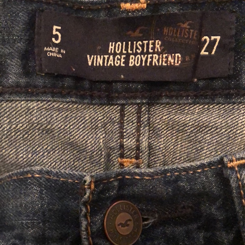 HOLLISTER Distressed Jeans - Picture 9 of 9